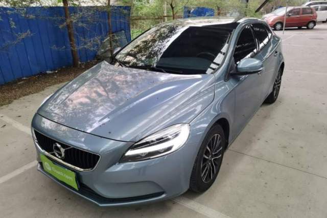 Used Volvo V40 2017 T3 Zhiyi Edition