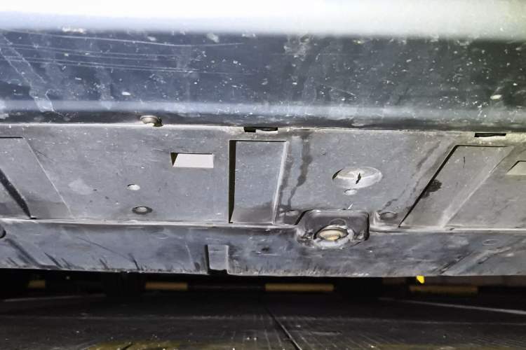 Used Volvo V40 2017 T3 Smart Edition Chassis Front