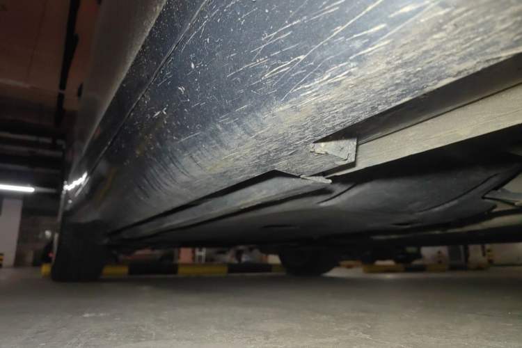 Used Volvo V40 2017 T3 Zhiya Edition Chassis Front Right