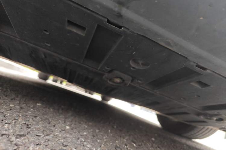 Used Volvo V40 2017 T3 Zhiyi Edition Chassis Front