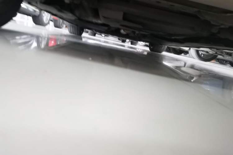 Used Volvo V40 2017 T3 Zhiya Edition Chassis Rear