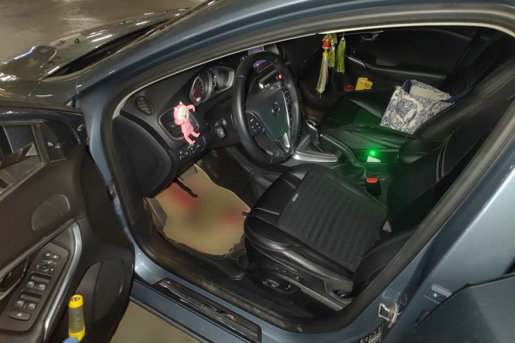 Used Volvo V40 2017 T3 Zhiya Edition Driver Seat