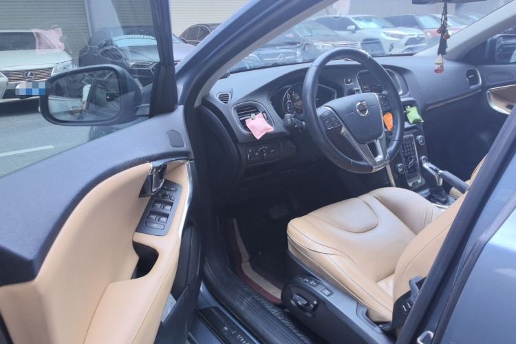 Used Volvo V40 2017 T3 Zhiyi Edition Driver Seat