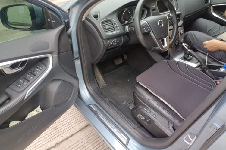 Used Volvo V40 2017 T3 Zhiya Edition Driver Seat