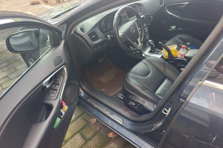 Used Volvo V40 2017 T3 Zhiya Edition Driver Seat