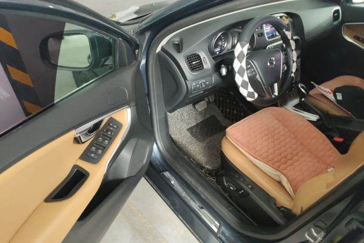 Used Volvo V40 2017 T3 Zhiya Edition Driver Seat