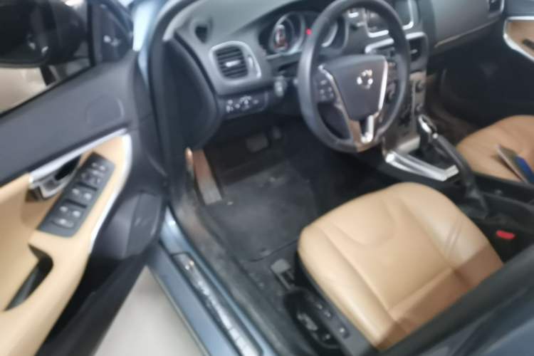 Used Volvo V40 2017 T3 Zhiya Edition Driver Seat