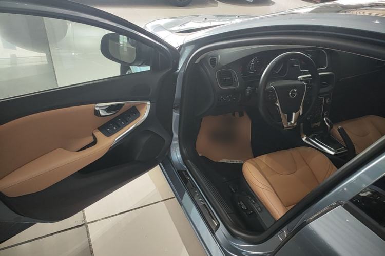 Used Volvo V40 2017 T3 Zhiyi Edition Driver Seat