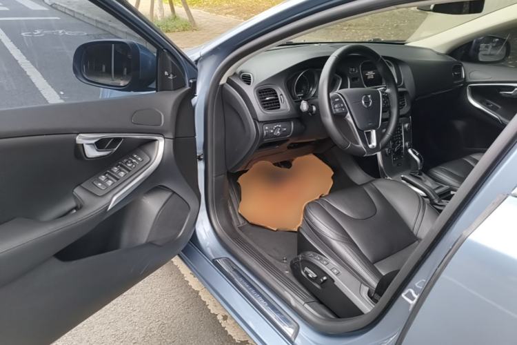 Used Volvo V40 2017 T3 Zhiya Edition Driver Seat