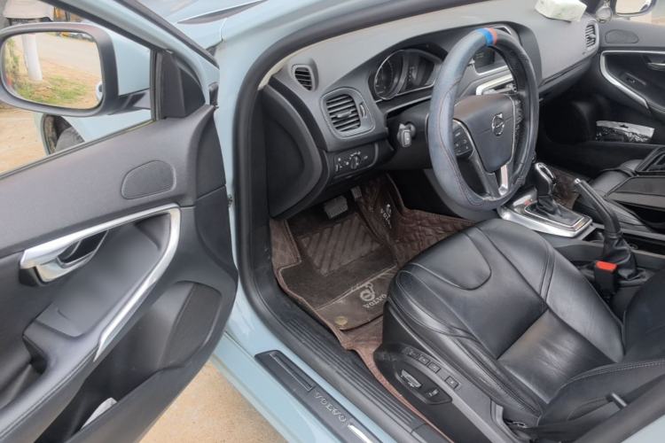 Used Volvo V40 2017 T3 Zhiyi Edition Driver Seat