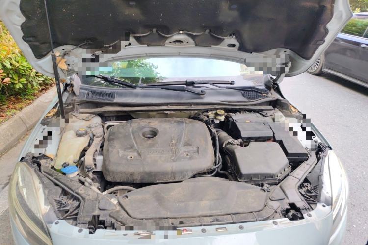 Used Volvo V40 2017 T3 Zhiyi Edition Engine Bay