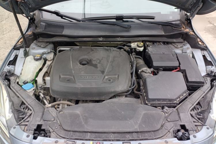 Used Volvo V40 2017 T3 Zhiya Edition Engine Bay