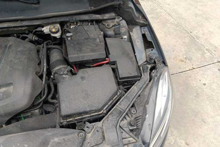 Used Volvo V40 2017 T3 Zhiya Edition Engine Bay Left