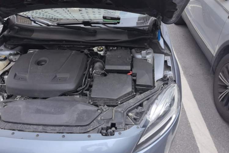 Used Volvo V40 2017 T3 Zhiyi Edition Engine Bay Left