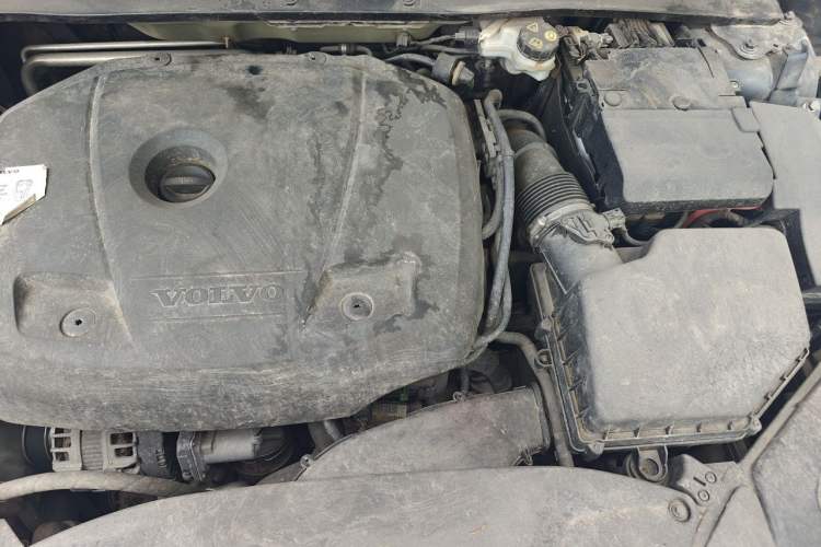Used Volvo V40 2017 T3 Zhiya Edition Engine Bay