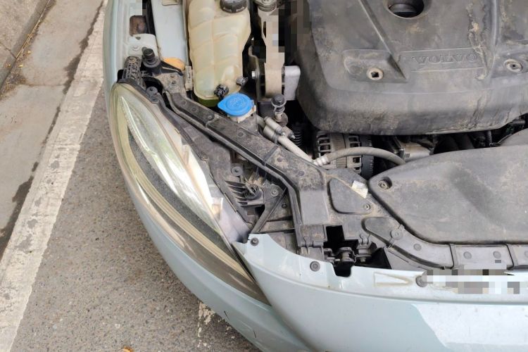 Used Volvo V40 2017 T3 Zhiyi Edition Engine Bay Right