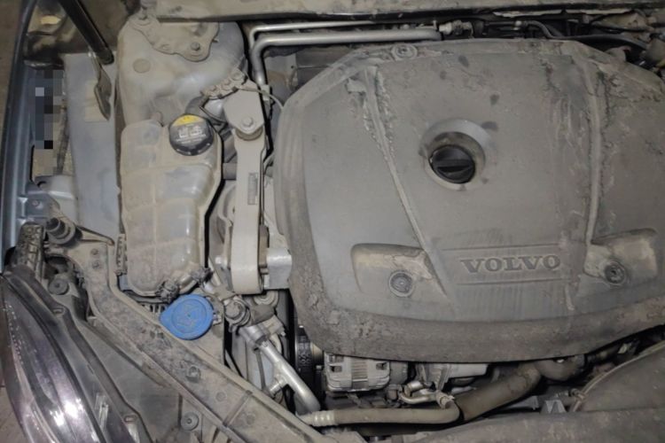 Used Volvo V40 2017 T3 Zhiya Edition Engine Bay Right