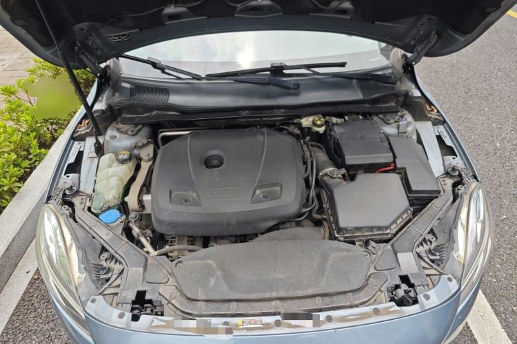 Used Volvo V40 2017 T3 Zhiyi Edition Engine Bay