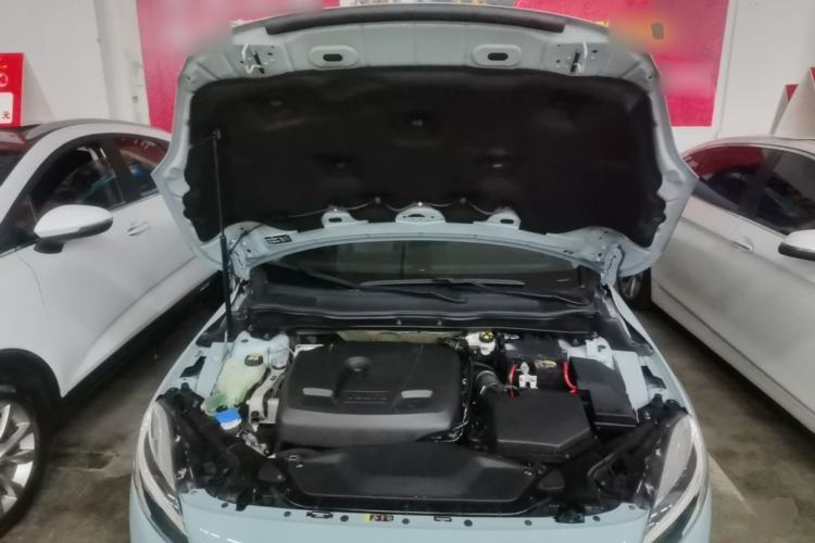 Used Volvo V40 2017 T3 Zhiyi Edition Engine Bay