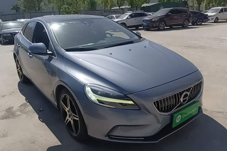 Used Volvo V40 2017 T3 Zhiya Edition Exterior 1