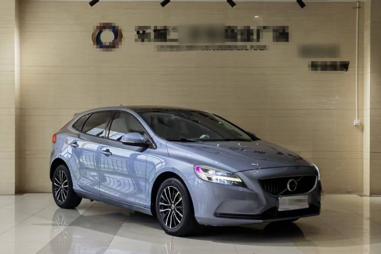 Used Volvo V40 2017 T3 Zhiyi Edition Exterior 2