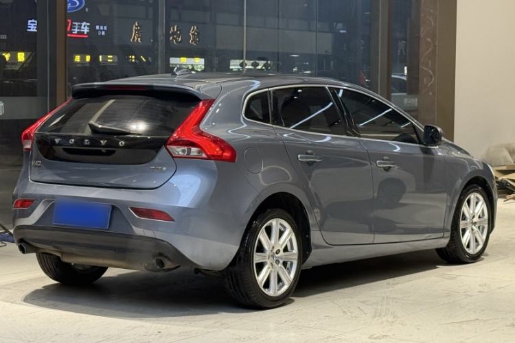 Used Volvo V40 2017 T3 Zhiyi Edition Exterior 2