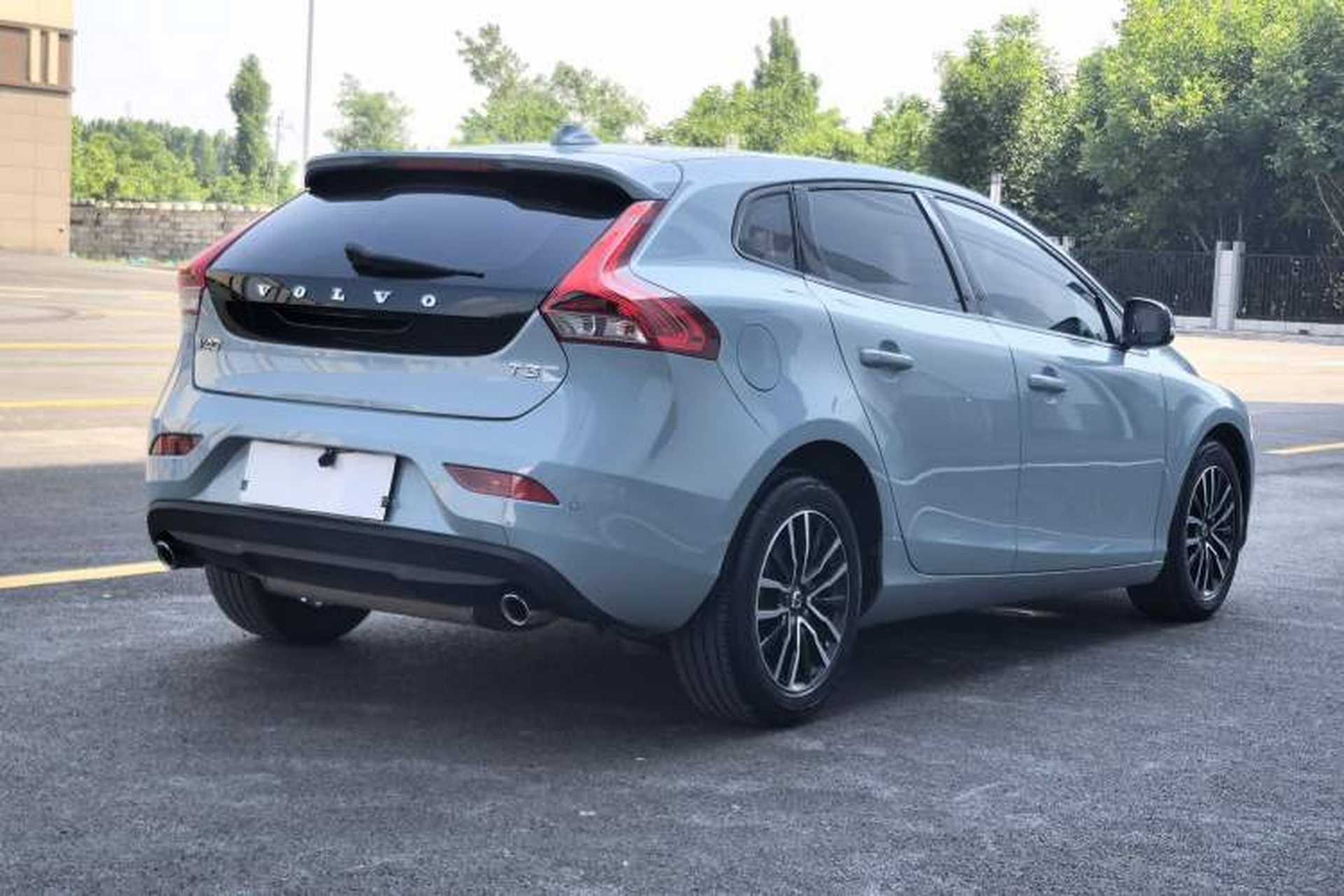 Used Volvo V40 2017 T3 Zhiyi Edition Exterior 4