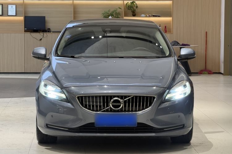 Used Volvo V40 2017 T3 Zhiyi Edition Exterior 5