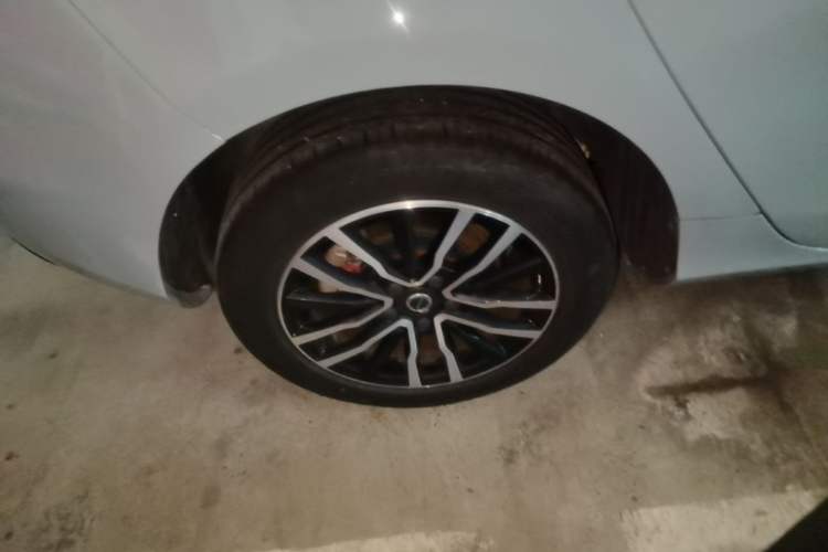 Used Volvo V40 2017 T3 Zhiyi Edition Exterior 5
