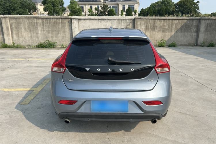 Used Volvo V40 2017 T3 Zhiyi Edition Exterior 6