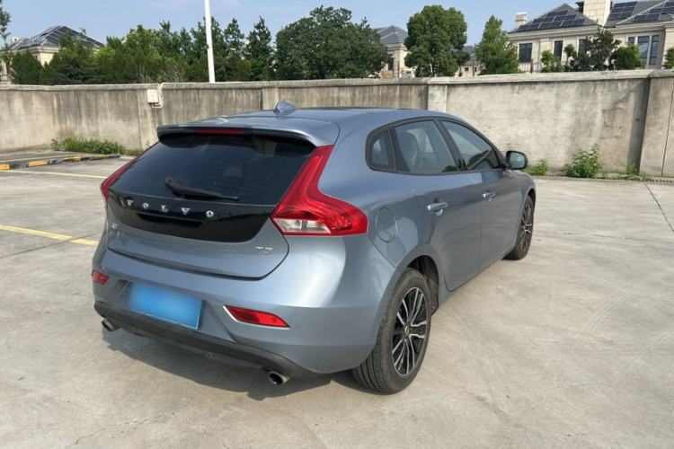 Used Volvo V40 2017 T3 Zhiyi Edition Exterior 9