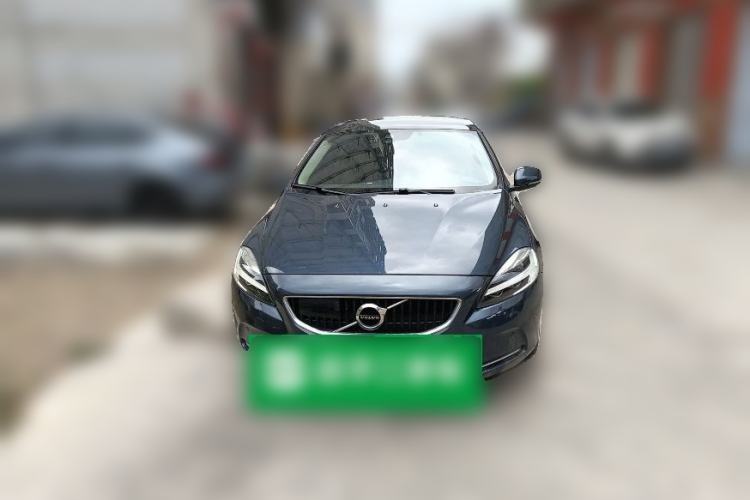 Used Volvo V40 2017 T3 Zhiya Edition Front