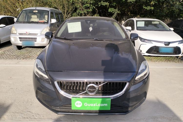 Used Volvo V40 2017 T3 Zhiyi Edition Front
