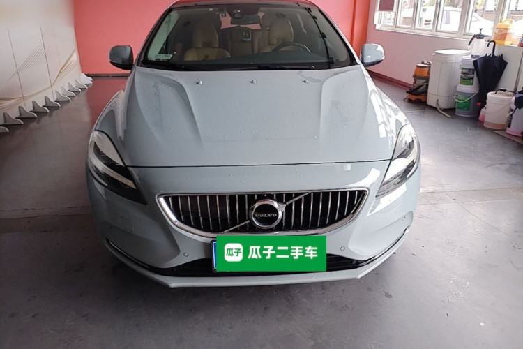 Used Volvo V40 2017 T3 Zhiya Edition Front