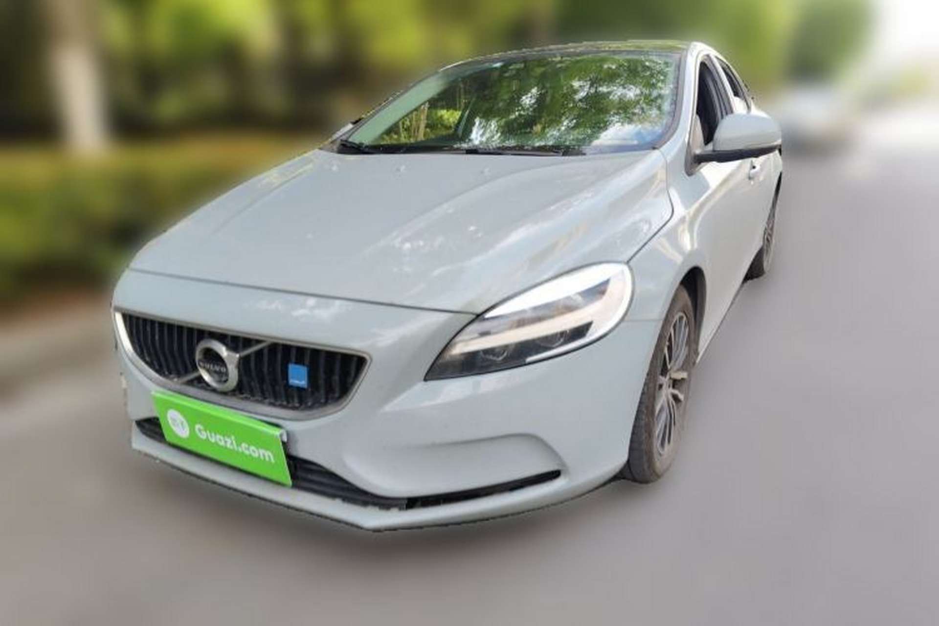 Used Volvo V40 2017 T3 Zhiyi Edition Front Left 45 Deg