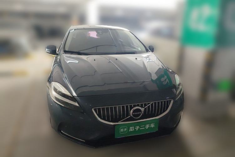 Used Volvo V40 2017 T3 Zhiya Edition Front