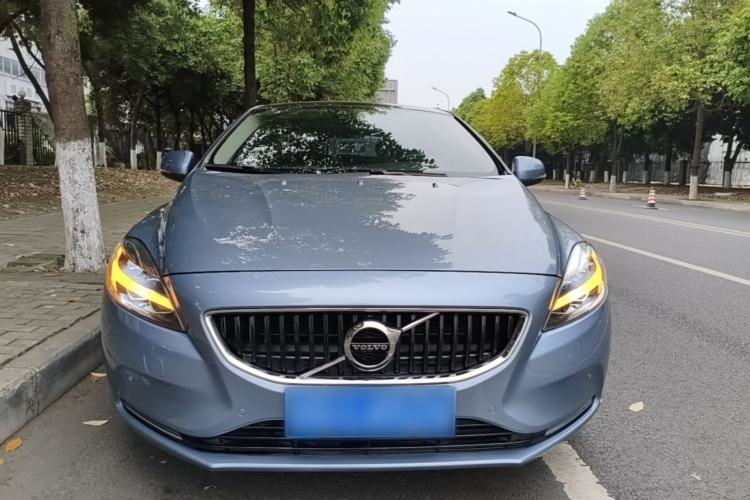 Used Volvo V40 2017 T3 Zhiya Edition Front