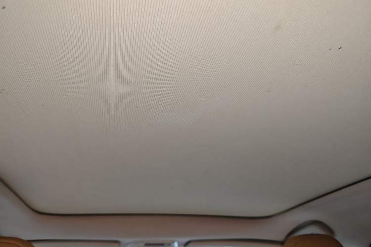 Used Volvo V40 2017 T4 Smart Luxury Edition Headliner