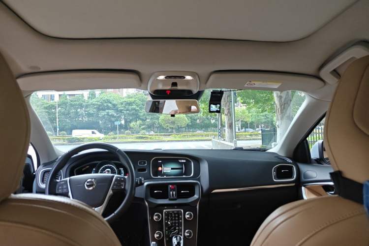 Used Volvo V40 2017 T3 Zhiyi Edition Headliner