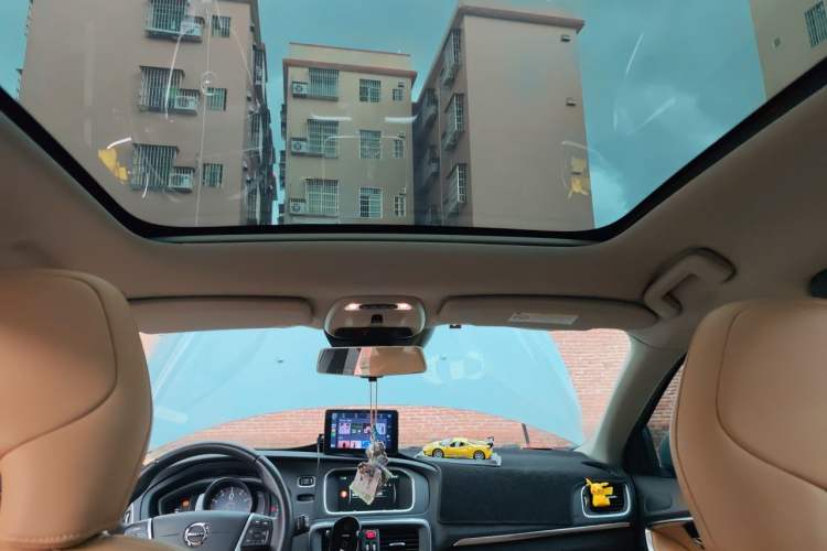 Used Volvo V40 2017 T3 Zhiyi Edition Headliner
