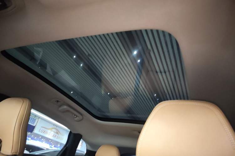 Used Volvo V40 2017 T3 Zhiyi Edition Headliner