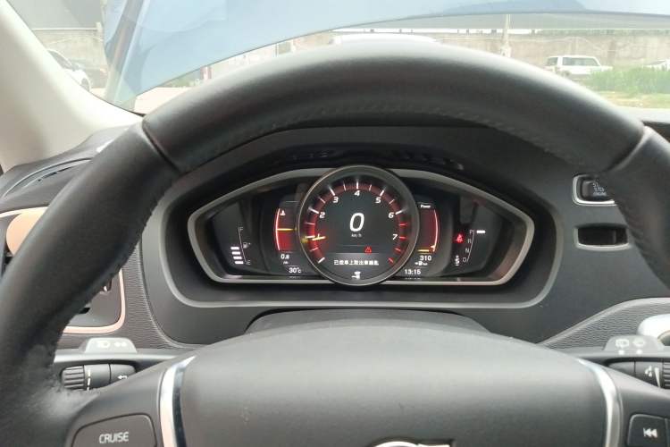 Used Volvo V40 2017 T3 Zhiya Edition Instrument Cluster