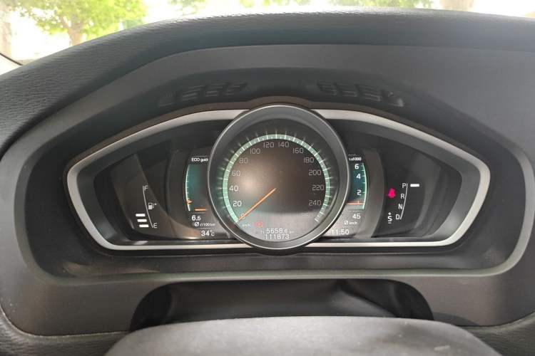 Used Volvo V40 2017 T3 Zhiya Edition Instrument Cluster