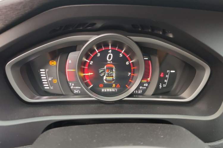 Used Volvo V40 2017 T3 Zhiyi Edition Instrument Cluster