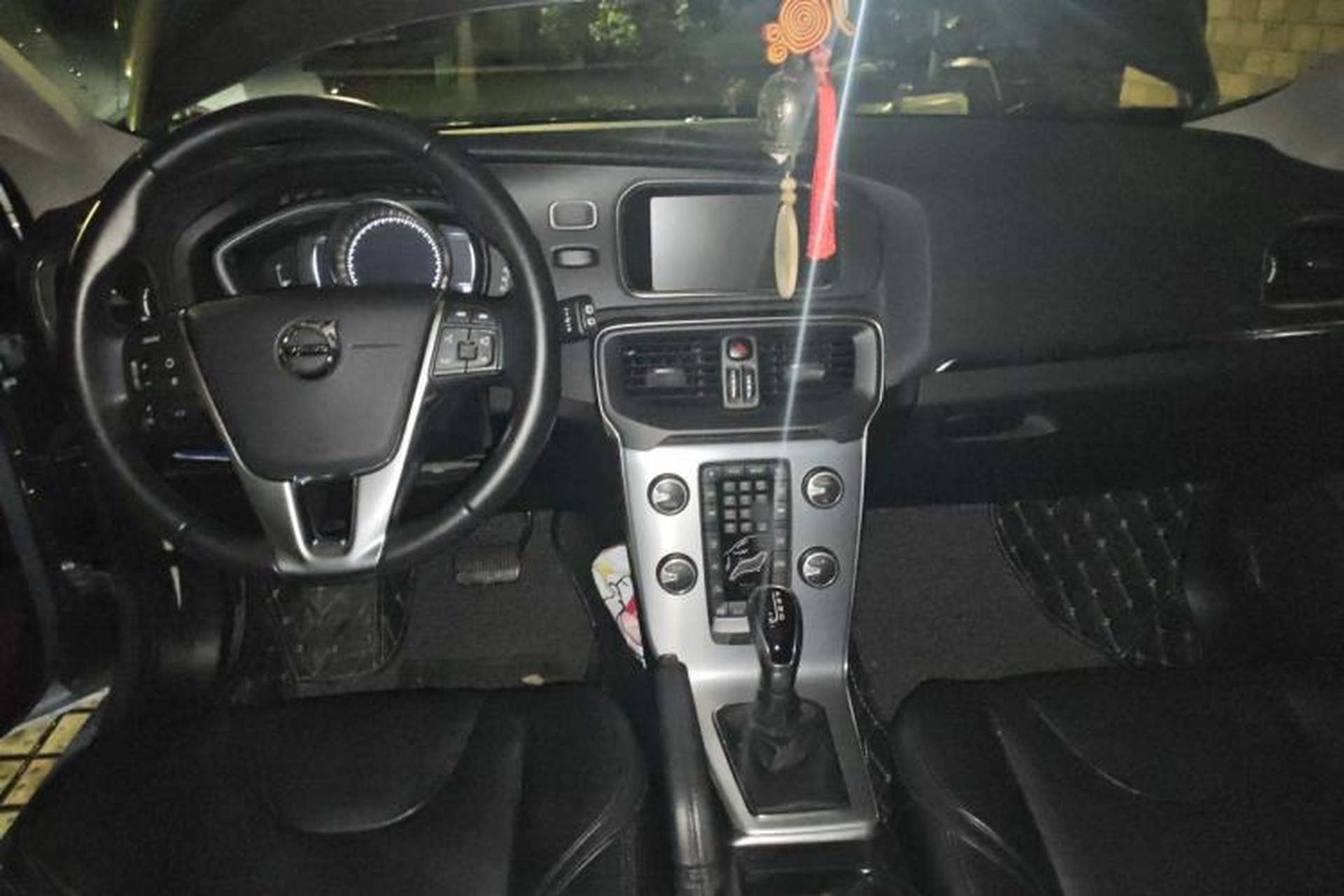 Used Volvo V40 2017 T3 Zhiya Edition Interior 2