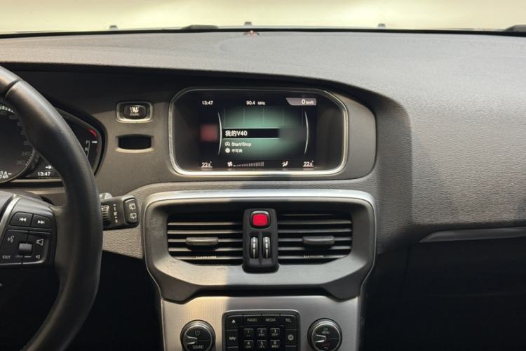 Used Volvo V40 2017 T3 Zhiyi Edition Interior 2