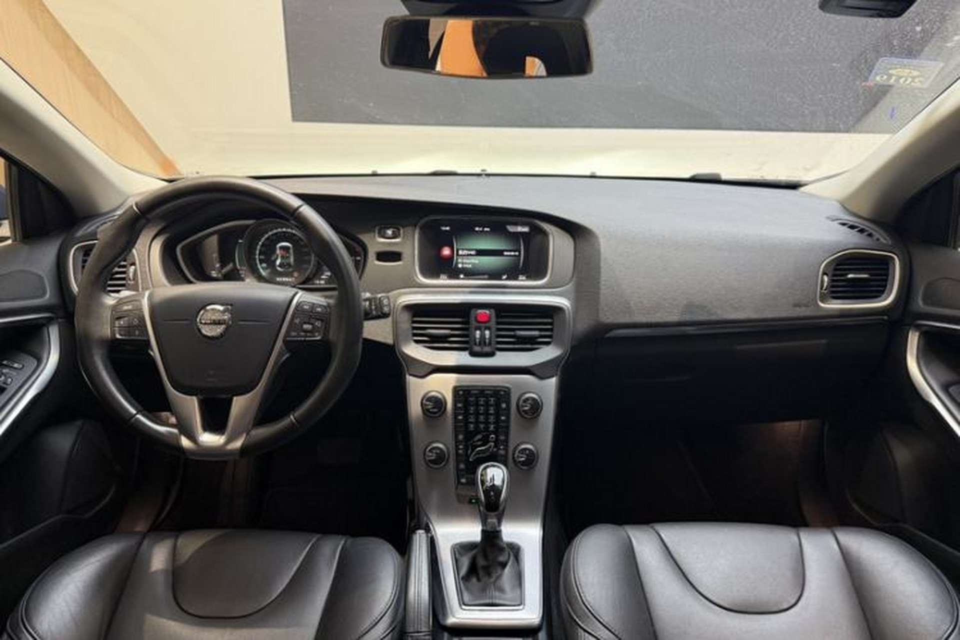 Used Volvo V40 2017 T3 Zhiyi Edition Interior 7
