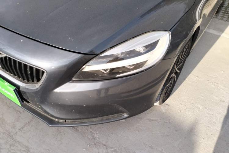 Used Volvo V40 2017 T3 Zhiyi Edition Left Front Headlight