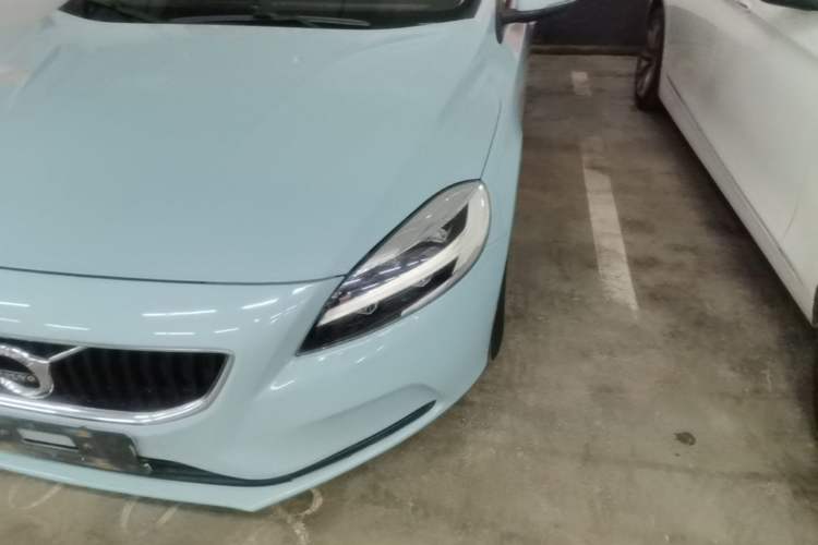 Used Volvo V40 2017 T3 Zhiyi Edition Left Front Headlight