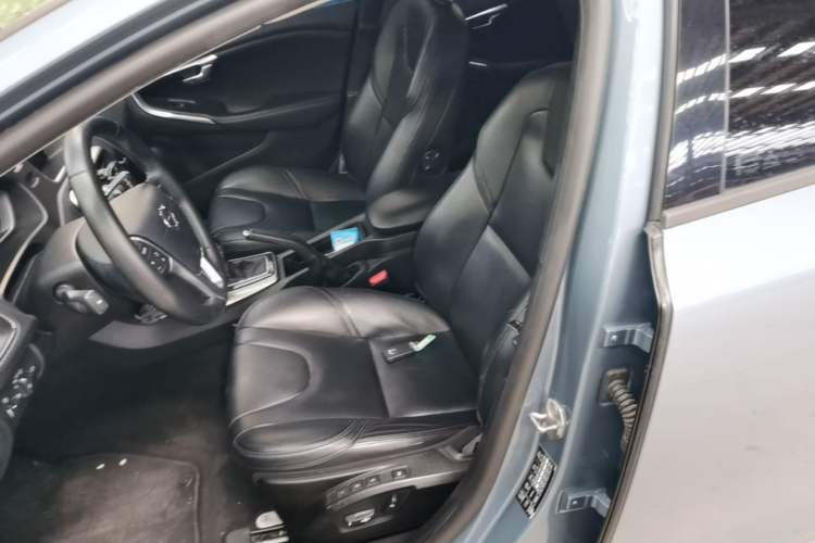 Used Volvo V40 2017 T3 Zhiyi Edition Left Front Seat